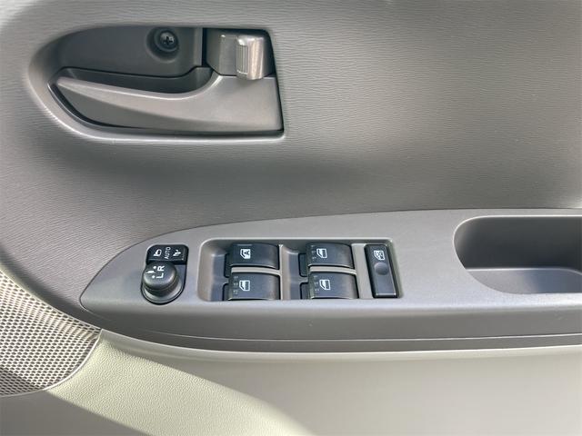 タント X 4WD 電動スライドドア ナビ TV オートライト スマートキー アイドリングストップ 電動格納ミラー シートヒーター CVT 盗難防止システム ABS ESC CD USB(9枚目)