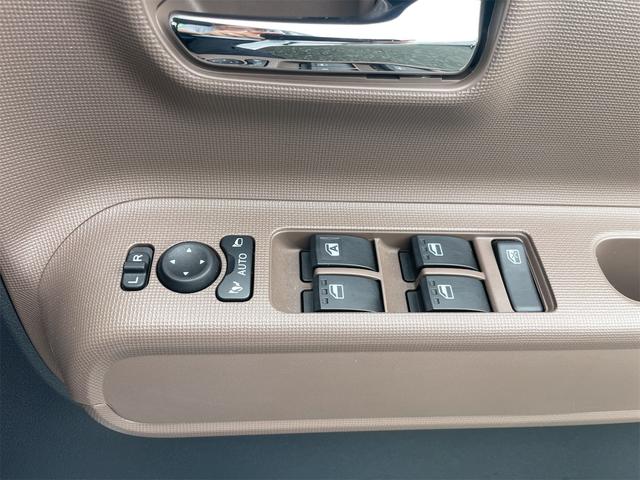 ムーヴキャンバス セオリーＧ　４ＷＤ　ＥＴＣ　全周囲カメラ　両側電動スライドドア　ナビ　ＴＶ　クリアランスソナー　オートクルーズコントロール　衝突被害軽減システム　オートライト　ＬＥＤヘッドランプ　スマートキー（12枚目）