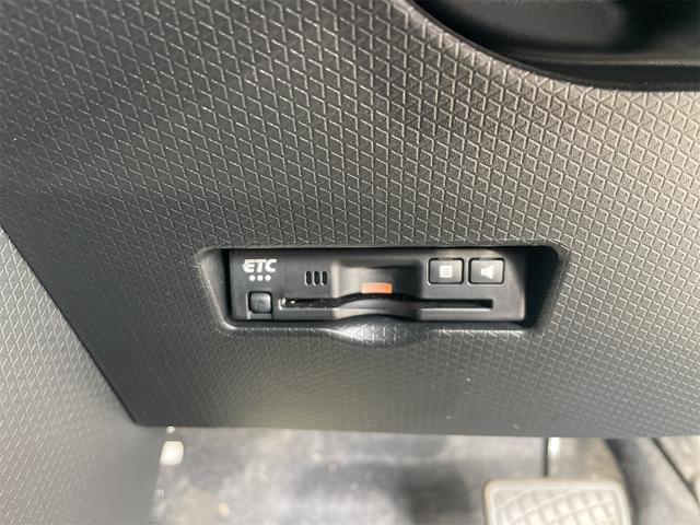 タント カスタムＸ　４ＷＤ　ＥＴＣ　全周囲カメラ　両側電動スライドドア　ナビ　ＴＶ　クリアランスソナー　オートクルーズコントロール　レーンアシスト　衝突被害軽減システム　ＬＥＤヘッドランプ　スマートキー（7枚目）