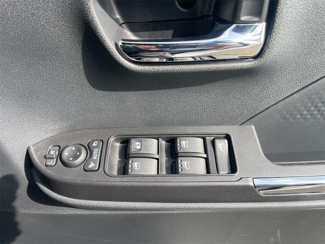 タント カスタムＸ　４ＷＤ　ＥＴＣ　全周囲カメラ　両側電動スライドドア　ナビ　ＴＶ　クリアランスソナー　オートクルーズコントロール　レーンアシスト　衝突被害軽減システム　ＬＥＤヘッドランプ　スマートキー（12枚目）
