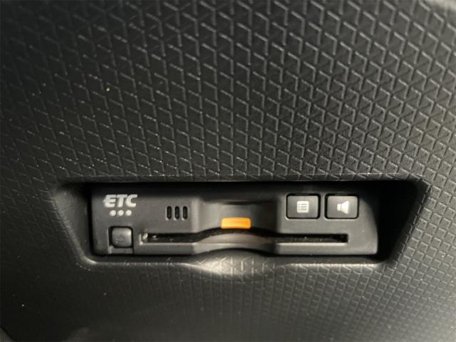 タント カスタムＸ　４ＷＤ　ＥＴＣ　全周囲カメラ　ナビ　ＴＶ　クリアランスソナー　衝突被害軽減システム　ＬＥＤヘッドランプ　スマートキー　アイドリングストップ　ＣＶＴ　盗難防止システム　ＡＢＳ　ＥＳＣ　ＵＳＢ（6枚目）