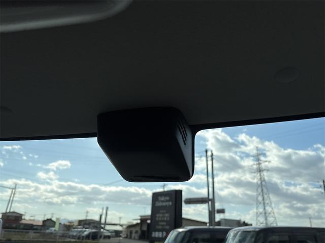 スペーシアカスタム ハイブリッドＧＳ　４ＷＤ　両側スライド・片側電動　ナビ　ＴＶ　クリアランスソナー　衝突被害軽減システム　ＬＥＤヘッドランプ　スマートキー　アイドリングストップ　シートヒーター　ベンチシート　ＣＶＴ　盗難防止システム（8枚目）