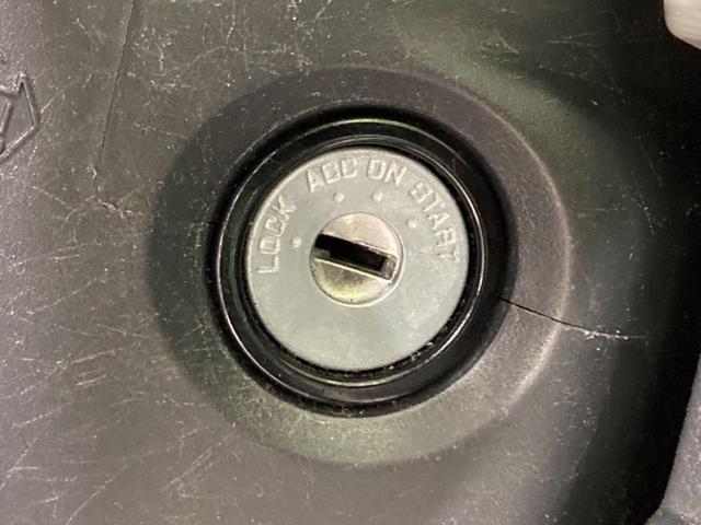 FA 禁煙車 ETC CD再生 パワーステアリング 盗難防止システム プライバシーガラス パワーウインドウ 電動格納ミラー 運転席側エアバック 助手席側エアバック(30枚目)