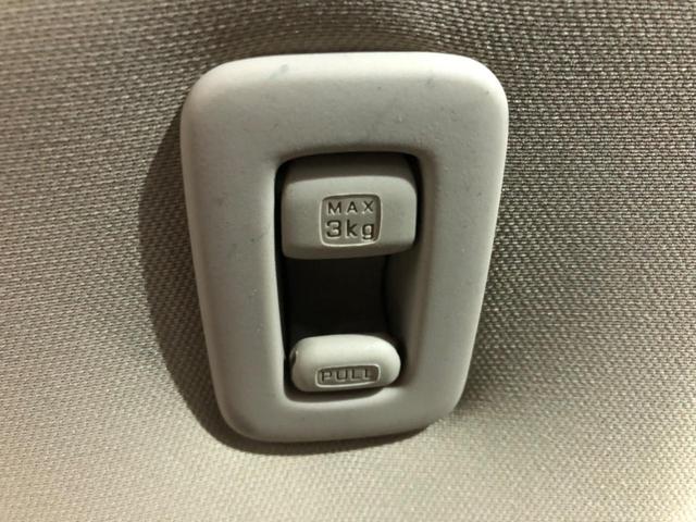 L 4WD 禁煙車 HIDヘッドライト CDプレイヤー 盗難防止装置 プライバシーガラス ベンチシート 電動格納ミラー パワーステアリング パワーウィンドウ ドアバイザー 衝突安全ボディ(39枚目)