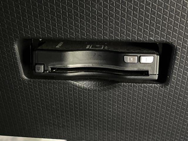 カスタムRS ターボ 禁煙車 純正9インチナビ 両側パワースライドドア 衝突軽減装置 バックカメラ クリアランスソナー ETC スマートキー シートヒーター LEDヘッドライト オートエアコン アイドリングストップ(6枚目)