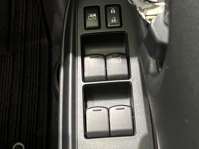 X 禁煙車 衝突軽減装置 SDナビ バックカメラ コーナーセンサー 車線逸脱警報 スマートキー オートライト オートライト ETC マニュアルエアコン 電動格納ミラー アイドリングストップ(35枚目)