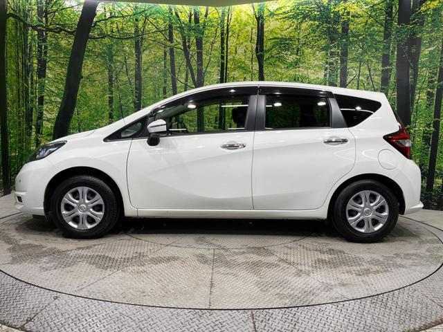 X 禁煙車 衝突軽減装置 SDナビ バックカメラ コーナーセンサー 車線逸脱警報 スマートキー オートライト オートライト ETC マニュアルエアコン 電動格納ミラー アイドリングストップ(45枚目)