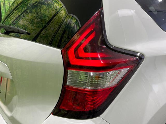 X 禁煙車 衝突軽減装置 SDナビ バックカメラ コーナーセンサー 車線逸脱警報 スマートキー オートライト オートライト ETC マニュアルエアコン 電動格納ミラー アイドリングストップ(51枚目)