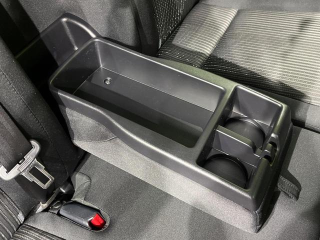 ヴォクシー ＺＳ　後期型　電動スライドドア　衝突軽減装置　禁煙車　ナビ　バックカメラ　ＥＴＣ　Ｂｌｕｅｔｏｏｔｈ　フルセグ　ドライブレコーダー　ＬＥＤヘッドライト　ＬＥＤフォグライト　クルーズコントロール　８人乗り（43枚目）