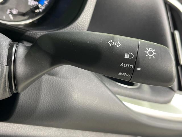 ヴォクシー ハイブリッドＳ－Ｇ　純正１０．５型ディスプレイオーディオプラス　ナビ／フルセグＤＶＤ　バックカメラ　両側電動ドア　セーフティセンス　レーダークルーズ　ＬＥＤヘッド　スマートキー　オートエアコン　革巻きステアリング　禁煙車（34枚目）