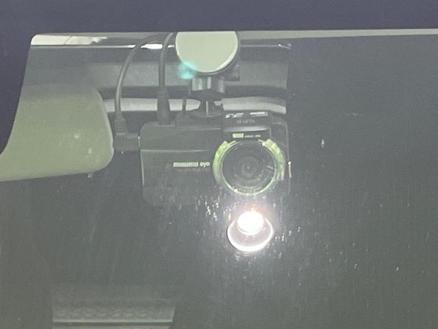 ジムニー ＸＣ　ＡＴ　純正ナビ　フルセグ　バックカメラ　セーフティサポート　クルーズコントロール　ＬＥＤヘッド　オートライト　スマートキー　シートヒーター　革巻きステアリング　ステアリングスイッチ　ドラレコ　禁煙車（7枚目）