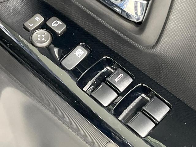 スペーシアカスタム ハイブリッドＸＳ　純正９型ナビ　全周囲カメラ　セーフティサポート　アダプティブクルーズ　リアパーキングセンサー　両側電動ドア　ＬＥＤヘッド　シートヒーター　スマートキー　ヘッドアップディスプレイ　パーソナルテーブル（43枚目）