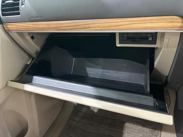 ランドクルーザープラド ＴＸ　Ｌパッケージ　後期　Ｔコネクト９型メーカーナビ　全周囲カメラ　１４スピーカー　アップルカープレイ　ベージュ革　ベンチレーション　シートヒーター　パワーシート　セーフティセンス　レーダークルーズ　ＬＥＤヘッド　禁煙車（24枚目）