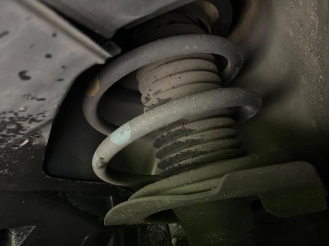 セレナ ハイウェイスター　Ｖセレ＋セーフティＩＩ　ＳＨＶ　後期　純正８型ナビ　後席モニター　全周囲カメラ　エマージェンシーブレーキ　前後ソナー　両側電動ドア　ＬＥＤヘッドライト　オートライト　アイドリングストップ　インテリキー　ダブルオートエアコン　ドラレコ（20枚目）