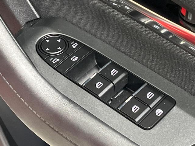 ＣＸ－６０ ＸＤ　Ｓパッケージ　１２．３型センターディスプレイ　全周囲カメラ　ハンズフリーパワーバックドア　ドライバーモニタリング　クルージングトラフィックアラート　衝突軽減　ブラインドスポットモニター　ドラレコ　ＥＴＣ　禁煙車（50枚目）