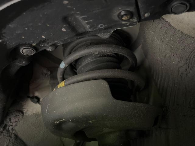 カローラツーリング ハイブリッド G モデリスタエアロ 純正10.5型ナビ バックカメラ ブラインドスポットモニター パーキングサポートブレーキ セーフティセンス レーダークルーズ LEDヘッド スマートキー ETC 革巻きステアリング(20枚目)