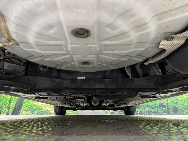 ノート X 後期 純正SDナビ エマージェンシーブレーキ アイドリングストップ インテリキー オートライト シートリフター ステアリングスイッチ プライバシーガラス 電動格納ミラー エアコン 車線逸脱警報 禁煙車(19枚目)