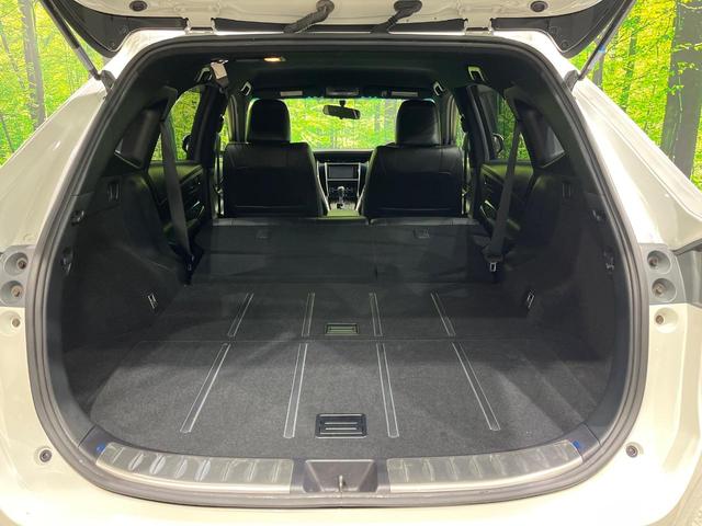 ハリアー エレガンス 純正フルエアロ 黒内装 純正ナビ フルセグ バックカメラ LEDヘッド オートライト スマートキー アイドリングストップ 黒合皮ファブリックシート パワーシート ウッド革コンビステアリング ETC(10枚目)