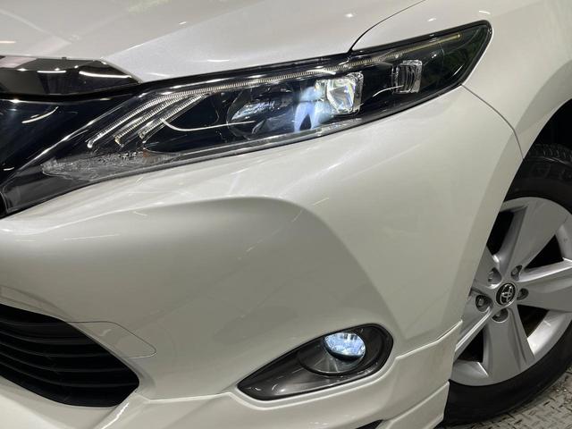 ハリアー エレガンス 純正フルエアロ 黒内装 純正ナビ フルセグ バックカメラ LEDヘッド オートライト スマートキー アイドリングストップ 黒合皮ファブリックシート パワーシート ウッド革コンビステアリング ETC(12枚目)