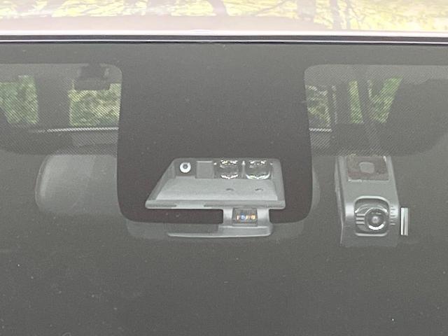 アクア Sスタイルブラック 後期 純正SDナビ バックカメラ セーフティセンス クリアランスソナー パーキングサポートブレーキ スマートキー ドラレコ ETC アームレスト オートライト シートリフター オートエアコン 禁煙車(5枚目)