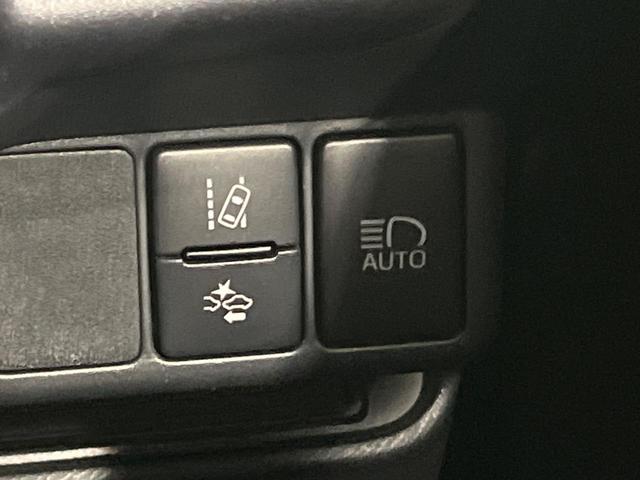 アクア Sスタイルブラック 後期 純正SDナビ バックカメラ セーフティセンス クリアランスソナー パーキングサポートブレーキ スマートキー ドラレコ ETC アームレスト オートライト シートリフター オートエアコン 禁煙車(7枚目)