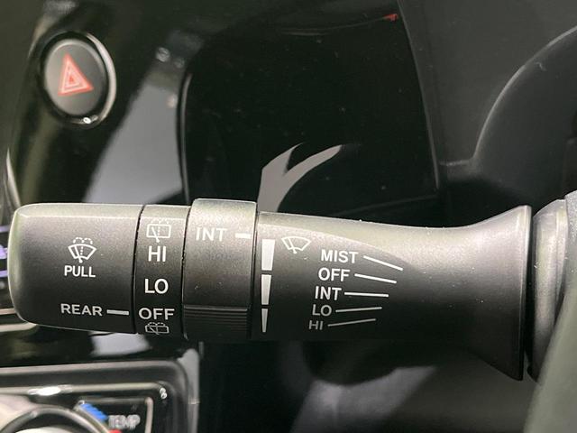 アクア Sスタイルブラック 後期 純正SDナビ バックカメラ セーフティセンス クリアランスソナー パーキングサポートブレーキ スマートキー ドラレコ ETC アームレスト オートライト シートリフター オートエアコン 禁煙車(32枚目)