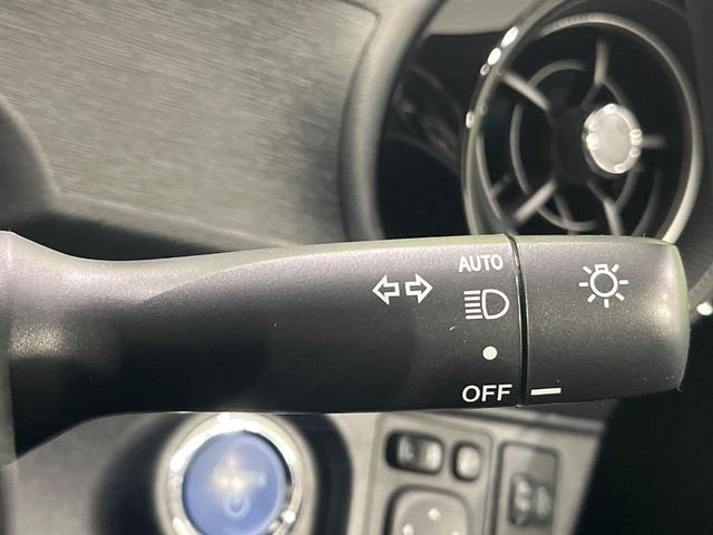 アクア Sスタイルブラック 後期 純正SDナビ バックカメラ セーフティセンス クリアランスソナー パーキングサポートブレーキ スマートキー ドラレコ ETC アームレスト オートライト シートリフター オートエアコン 禁煙車(33枚目)