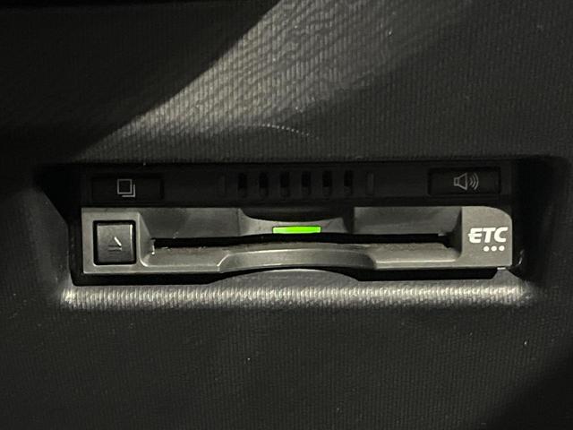 アクア Sスタイルブラック 後期 純正SDナビ バックカメラ セーフティセンス クリアランスソナー パーキングサポートブレーキ スマートキー ドラレコ ETC アームレスト オートライト シートリフター オートエアコン 禁煙車(36枚目)