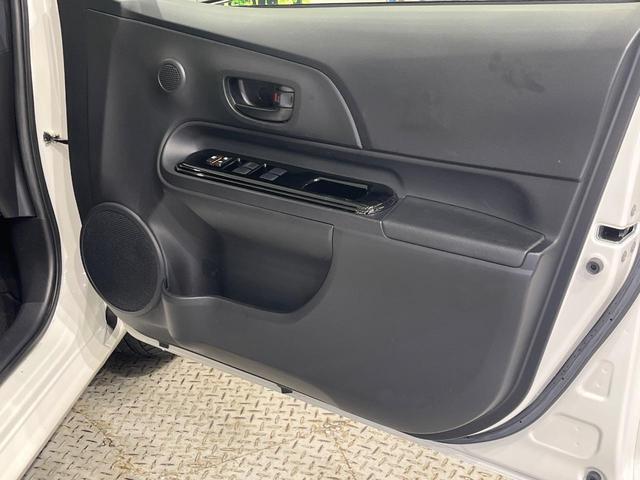 アクア Sスタイルブラック 後期 純正SDナビ バックカメラ セーフティセンス クリアランスソナー パーキングサポートブレーキ スマートキー ドラレコ ETC アームレスト オートライト シートリフター オートエアコン 禁煙車(39枚目)