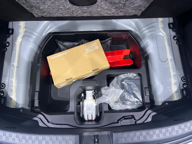 アクア Sスタイルブラック 後期 純正SDナビ バックカメラ セーフティセンス クリアランスソナー パーキングサポートブレーキ スマートキー ドラレコ ETC アームレスト オートライト シートリフター オートエアコン 禁煙車(43枚目)