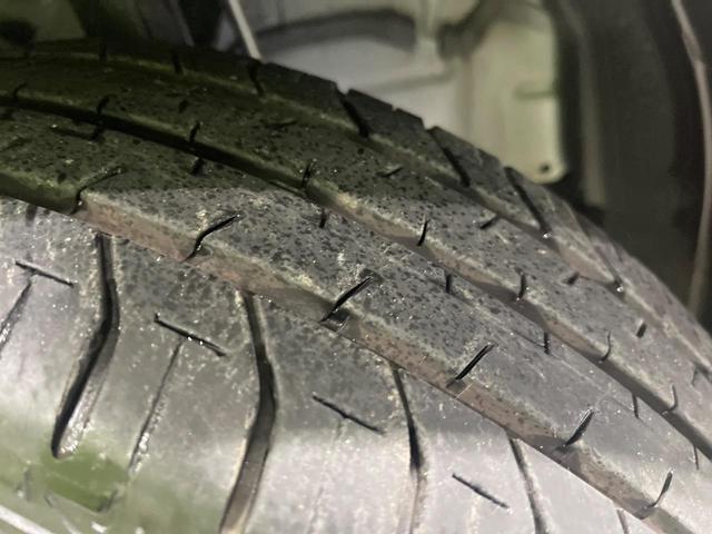 アクア Sスタイルブラック 後期 純正SDナビ バックカメラ セーフティセンス クリアランスソナー パーキングサポートブレーキ スマートキー ドラレコ ETC アームレスト オートライト シートリフター オートエアコン 禁煙車(49枚目)