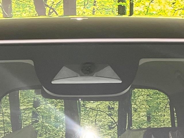 N-BOX ベースグレード 届出済未使用車 ホンダセンシング アダプティブクルーズ 電動スライドドア スマートキー LEDヘッド オートライト シートヒーター オートエアコン アームレスト シートリフター 充電用USBタイプC(4枚目)