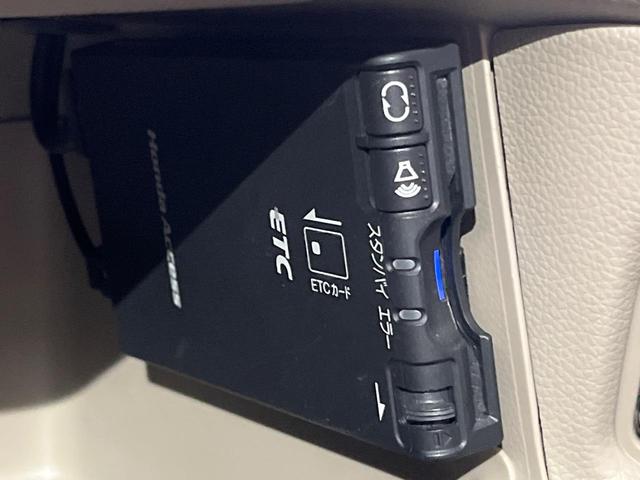 N-ONE G・Lパッケージ 純正ディスプレイオーディオ バックカメラ ETC HIDヘッドライト オートライト アイドリングストップ スマートキー オートエアコン シートリフター 電動格納ドアミラー Bluetooth 禁煙車(6枚目)