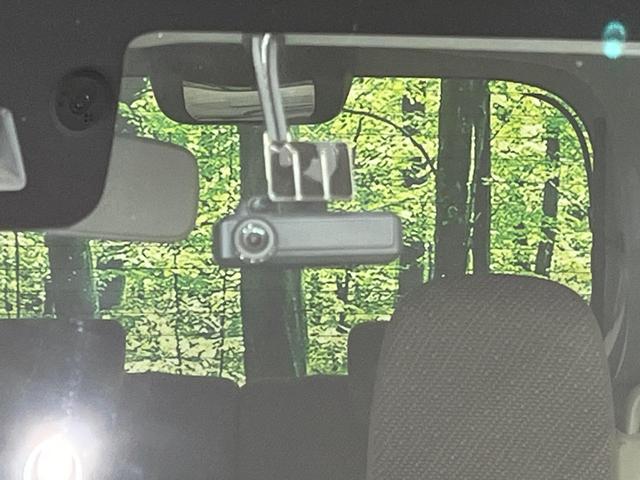 タント L SAIII 純正SDナビ フルセグ スマートアシスト3 リアコーナーセンサー アイドリングストップ ドラレコ リモコンキー オートハイビーム 車線逸脱警報 誤発進抑制機能 エアコン 撥水加工ファブリックシート(26枚目)