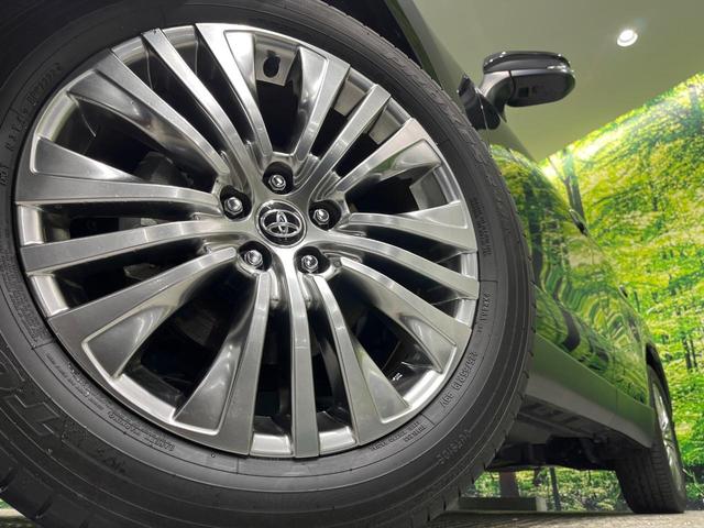 ハリアーハイブリッド Ｚ　４ＷＤ　純正１２．３型ナビ　全周囲カメラ　ＪＢＬ　ハンズフリーパワーバックドア　セーフティセンス　レーダークルーズ　ブラインドスポットモニター　クリアランスソナー　デジタルインナーミラー　パワーシ―ト（13枚目）