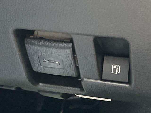 ハリアーハイブリッド Ｚ　４ＷＤ　純正１２．３型ナビ　全周囲カメラ　ＪＢＬ　ハンズフリーパワーバックドア　セーフティセンス　レーダークルーズ　ブラインドスポットモニター　クリアランスソナー　デジタルインナーミラー　パワーシ―ト（41枚目）