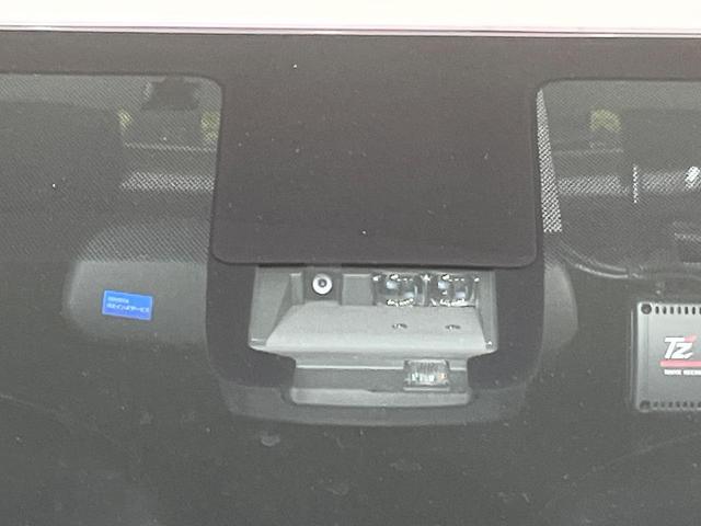 シエンタ ハイブリッドＧ　後期　純正９型ナビ　全周囲カメラ　セーフティセンス　オートクルーズ　クリアランスソナー　両側電動スライド　オートレベリング機能付ＬＥＤヘッド　シートヒーター　ステアリングヒーター　スマートキー　ＥＴＣ（6枚目）