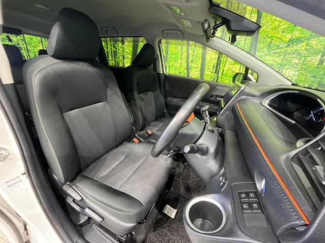 シエンタ ハイブリッドＧ　後期　純正９型ナビ　全周囲カメラ　セーフティセンス　オートクルーズ　クリアランスソナー　両側電動スライド　オートレベリング機能付ＬＥＤヘッド　シートヒーター　ステアリングヒーター　スマートキー　ＥＴＣ（8枚目）