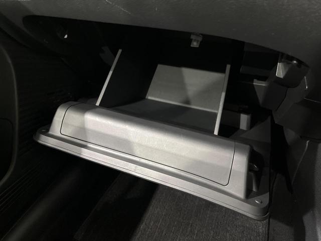 ノート X 純正9型コネクトナビ 全周囲カメラ デジタルインナーミラー ワイヤレス充電 エマージェンシーブレーキ ブラインドスポットモニター インテリキー ステアリングスイッチ オートエアコン オートライト(25枚目)