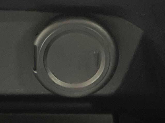 ノート X 純正9型コネクトナビ 全周囲カメラ デジタルインナーミラー ワイヤレス充電 エマージェンシーブレーキ ブラインドスポットモニター インテリキー ステアリングスイッチ オートエアコン オートライト(34枚目)