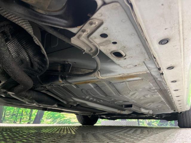 ノート e-パワー X SDナビ バックカメラ エマージェンシーブレーキ 車線逸脱警報 オートライト インテリキー ETC オートエアコン シートリフター プライバシーガラス 電動格納ドアミラー コーナーセンサー 禁煙車(21枚目)