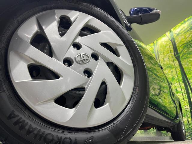 アクア Ｓスタイルブラック　後期　純正ナビ　フルセグ　バックカメラ　セーフティセンス　ＬＥＤヘッド　オートライト　クリアランスソナー　パーキングサポートブレーキ　スマートキー　ドラレコ　ＥＴＣ　アームレスト　黒ファブリックシート（13枚目）