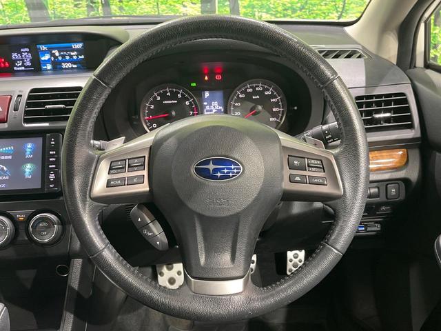 ＸＶ ２．０ｉ－Ｌ　アイサイト　４ＷＤ　純正ナビ　フルセグ　バックカメラ　アイサイトＶｅｒ２　レーダークルーズ　ＨＩＤヘッド　オートライト　ＥＴＣ　スマートキー　パワーシート　アイドリングストップ　革巻きハンドル　電動格納ドアミラー（11枚目）