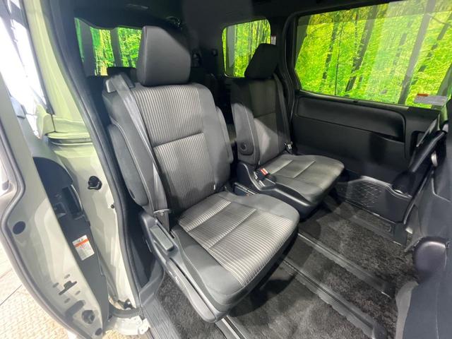 ヴォクシー ハイブリッドZS 煌II 後期 BIGX11型ナビ 12.8型後席モニター セーフティセンス クリアランスソナー 両側電動ドア バックカメラ クルーズコントロール シートヒーター LEDヘッド スマートキー ドラレコ ETC(9枚目)