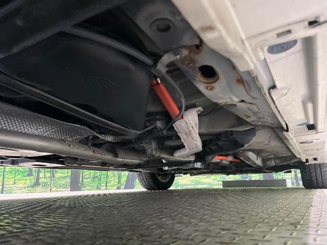 プリウスアルファ Ｓ　チューン　ブラック　純正ナビ　フルセグ　バックカメラ　ＬＥＤヘッド　オートライト　スマートキー　オートエアコン　革巻きステアリング　ステアリングスイッチ　アームレスト　シートリフター　電動格納ドアミラー　禁煙車　ＥＴＣ（22枚目）