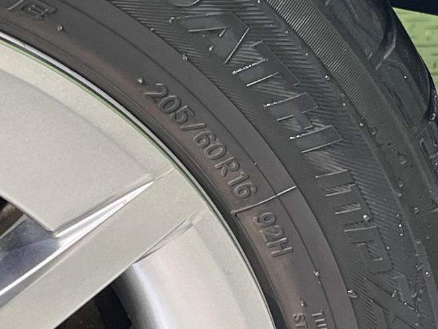 プリウスアルファ Ｓ　チューン　ブラック　純正ナビ　フルセグ　バックカメラ　ＬＥＤヘッド　オートライト　スマートキー　オートエアコン　革巻きステアリング　ステアリングスイッチ　アームレスト　シートリフター　電動格納ドアミラー　禁煙車　ＥＴＣ（48枚目）