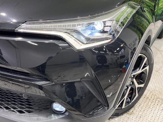 【ＬＥＤヘッドライト】悪天候や夜間走行時も良好な視界を確保し安心して運転できる高輝度ＬＥＤヘッドライトを装備！点灯速度が早く、消費電力も抑えられています。