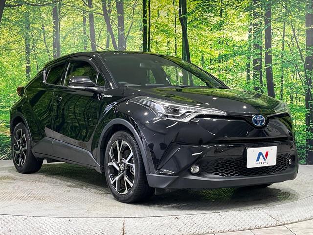 高透明度のガラス皮膜で撥水はもちろん、上質なツヤ・光沢を実現。紫外線や酸性雨から大切な愛車を保護し、色あせ・劣化を防止。「弾スプラッシュコート」、「弾プリミッサコート」からお選びいただけます。