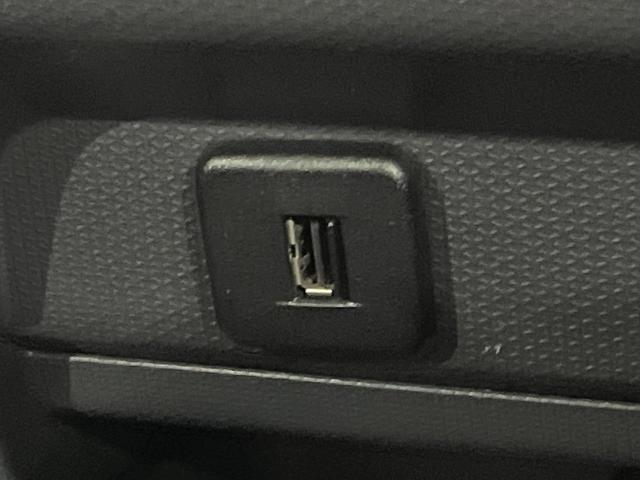 ソリオ Ｓ　両側電動ドア　純正ＣＤオーディオ　バックカメラ　ステアリングスイッチ　６スピーカー　革巻きステアリング　ＨＩＤヘッド　オートライト　スマートキー　オートエアコン　ＥＴＣ　電動ミラー　ウインカーミラー（29枚目）