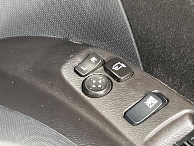ソリオ Ｓ　両側電動ドア　純正ＣＤオーディオ　バックカメラ　ステアリングスイッチ　６スピーカー　革巻きステアリング　ＨＩＤヘッド　オートライト　スマートキー　オートエアコン　ＥＴＣ　電動ミラー　ウインカーミラー（39枚目）